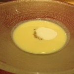 フレンチ バル izo - とうもろこしの冷製スープ