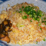 旨魚家 壱の蔵 弐番店 - 鮭 シラスのガーリックチャーハン