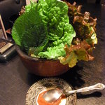 焼肉 道海山 - 上焼肉セットのサンチュ