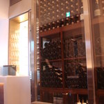 ア・ニュ ルトゥルヴェ・ヴー - ワインセラー