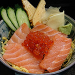 元禄鮨 - 鮭いくら丼