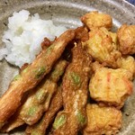 蒲鉾の水野 - 大根おろしと一緒に食べると、また格別！