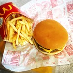 マクドナルド - au企画の【三太郎の日】でチーズバーガーが無料でした(๑°ㅁ°๑)‼✧ 