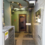 祇園町北側の八坂神社寄り