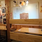 Torikichi - テーブル席