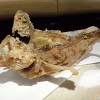 二条有恒 - ◆ハタハタから揚げ・・丁寧に揚げてあるので、すべて頂けます。 振り塩の塩梅もいいですね。焼きで頂くことが殆どで「から揚げ」は初めてでしたが、美味しい。