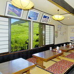 穂し乃庵 - すすき高原が一望できる店内お座敷席