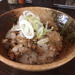 手打ち麺 やす田 - 焼豚丼小