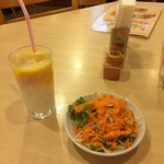 ラズマハル - ★Aランチ （チキン・辛口・ライス・マンゴーラッシー・680円)★1st serve！