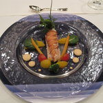 タワーズレストラン クーカーニョ - クーカーニョ：カナダ産オマール海老とオレンジ風味の春にんじん