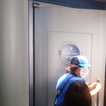 ジェーシービー・ラウンジ - 従業員専用入口から