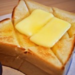 食パン専門店 デアイ・ザ・ベーカリー - ハニーナッツトースト（バタートースト）