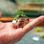 寿司栄 - 千葉の船橋で獲れた金太郎鰯の握り