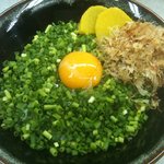 本格豚骨 あっさり 山の田ラーメン - ねぎ玉子丼　（小）340円（並）390円（大）440円