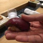 初音鮨 - 初鰹の握り