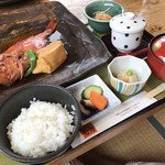 旬海 - 煮魚定食
