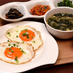 Fried egg & natto set with grilled seaweed