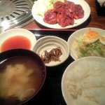 Umeda Meigetsukan - ハラミ定食