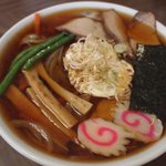 日進食堂 - 五目ワンタンメン