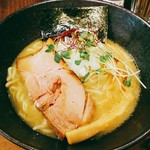 貝ガラ屋 - 濃厚牡蠣ソバ  ７５０円(税込)