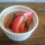 CURRY&CAFE 晴れの日 - ちょこっとサラダ(トマト)