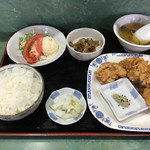 Kikuryuu - 若鶏の唐揚げ定食 890円