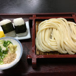 大西うどん - なんか違和感んー
食べにくいっす 笑