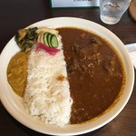 カレー&オリエンタルバル 桃の実 - 