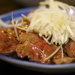 大衆料理　川治 - 鯨ステーキ