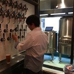 Y.Y.G. Brewery & Beer Kitchen - 1階ビアサーバー