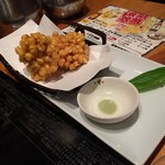 海鮮・相撲茶屋　うわじま場所 - スイートコーンの天ぷら（？？？）