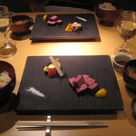 春秋ツギハギ - 黒毛和牛のサーロイン　冬野菜のグリル　カニ鉄釜飯