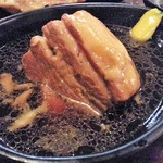 博多串焼き卸ウマカーよかばい - とろける大っきな豚角煮