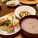 食彩健美 野の葡萄 天神イムズ店 - 雑穀おかゆであっさり