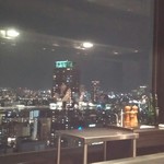 鉄板焼 神戸 - カウンター越しの夜景