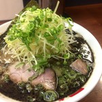 なんつッ亭 - ねぎラーメン「ねぎの盛りが豪快です！」