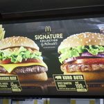 McDonald's - 他の国では見たことのなさそうなシグネチャーコレクションと題したメニューが美味しそうだったので、アンガスビーフバーガーセット209バーツをオーダー。