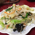 弁慶 中央通り店 - 肉野菜炒め(タケノコ入ってるの好き）