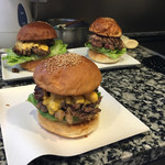 峰屋 - 自宅にてハンバーガー調理中 2016/07/03