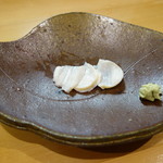 鮨松榮 - 鮑のおへそ刺