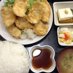 久美食堂 - 若鶏の天ぷら定食