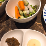 Tokuin - 野菜スティック 辛味噌とマヨネーズ添 650円