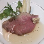 にっぽん丸 - （１日目　夕食）にっぽん丸名物「ローストビーフ」。