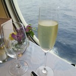 にっぽん丸 - エクストラ（３日目　夕食）　ドライ　プロセッコで乾杯。