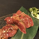 新鮮！比内地鶏レバーの炭火たたき