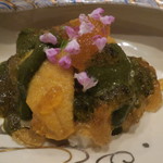 まき村 - 蒸しアワビ 生ウニ 鮑の肝 出汁ジュレ