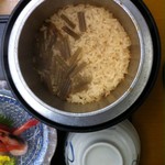 武蔵坊 - 釜飯
      きゃらぶき