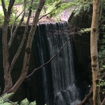 再度山荘 - 台風３号の影響で、砂防ダムから水が溢れていました。