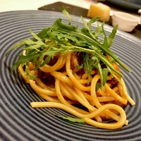 ラ ヴィオレッタ - キタッラ バラ肉のラグー