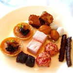 横浜モノリス - 